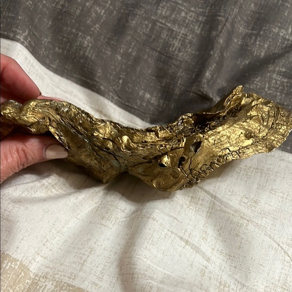 Gold Decorative Oyster Shell Art Piece - Picture 4 of 5